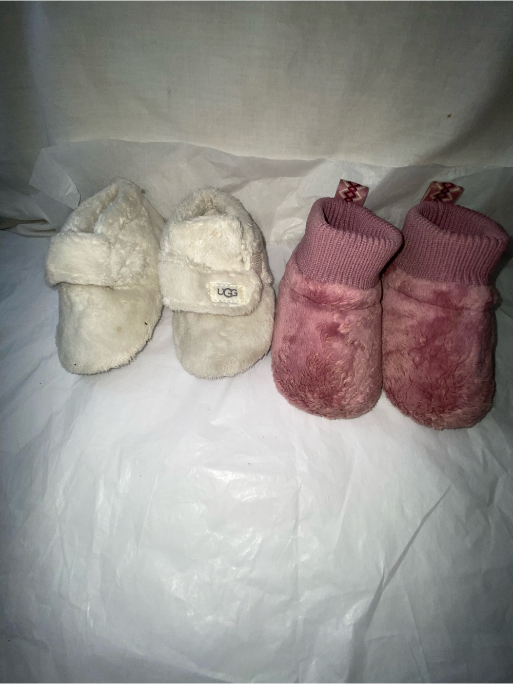 UGG Infant Cream and Pink Faux-Fur Bootie Set 4-5 month